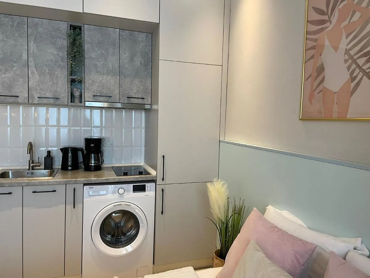 Marshmallow - Homey Central Studio Bucharest Apartment